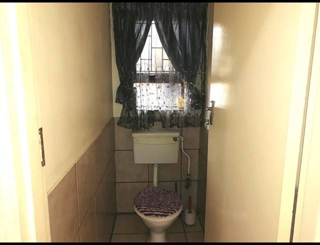 3 BEDROOM HOUSE FOR SALE IN ARBORETUM